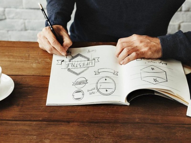 designer-at-work-8XNK3DM-poielquw8g8uoxlst4jfqj37yb39d4dxkywxlrvodk